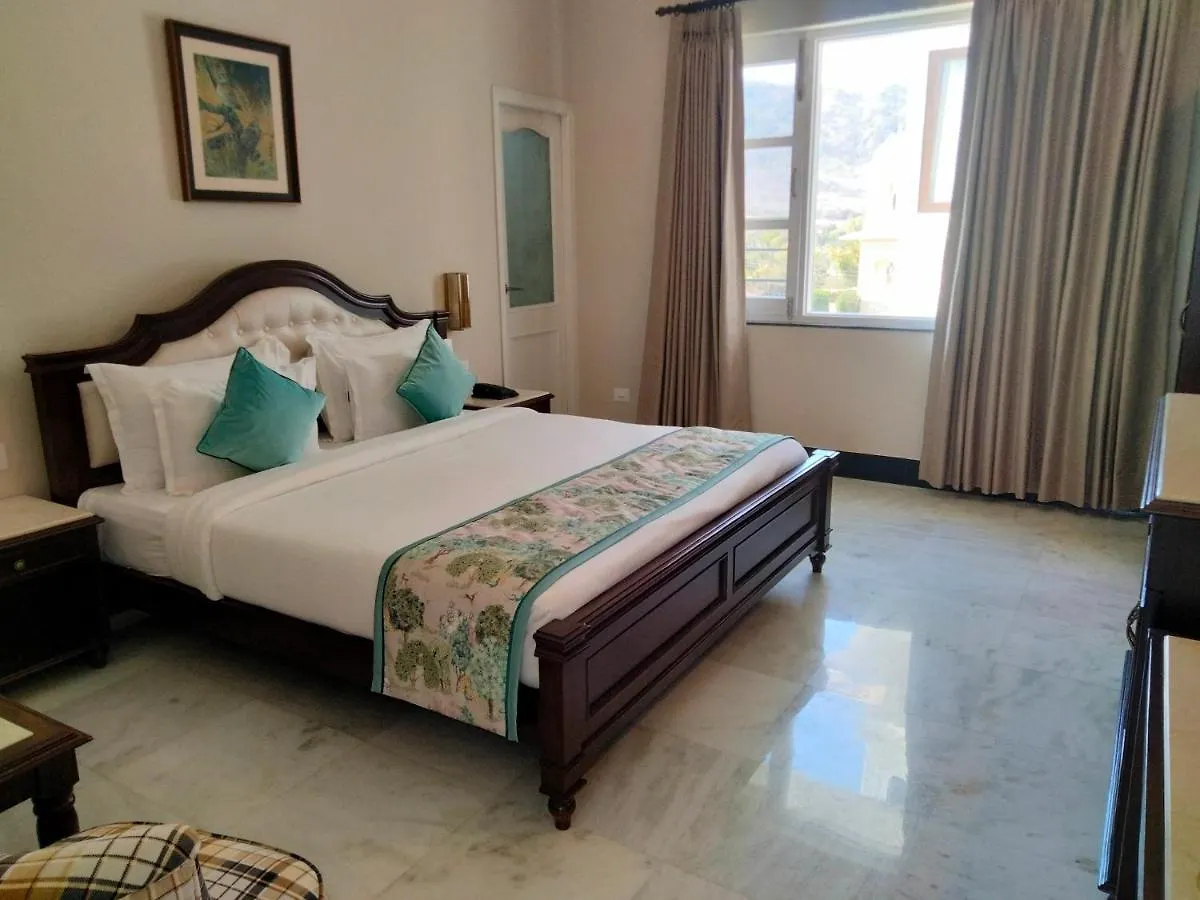 Hotel Boheda Manor - Luxury Retreat Udaipur