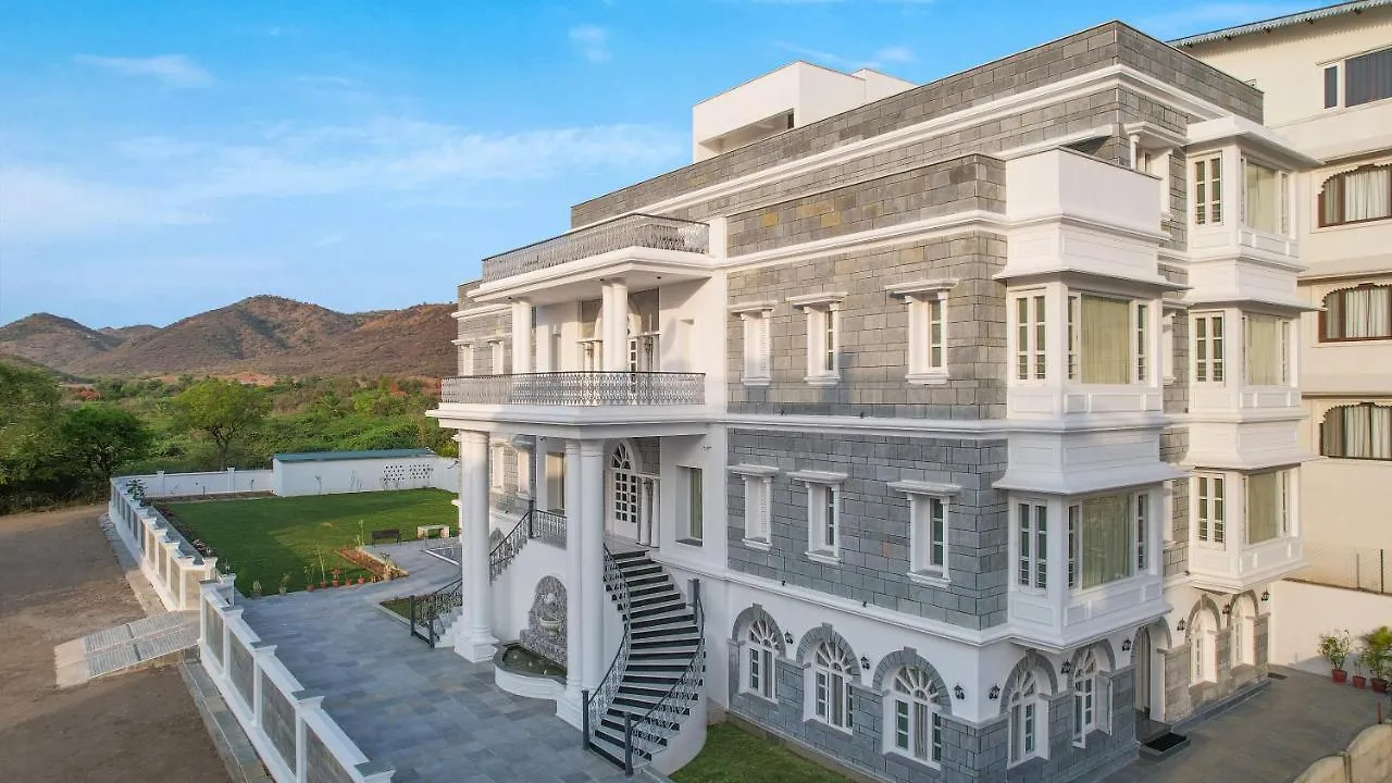 Boheda Manor - Luxury Retreat Hotel Udaipur